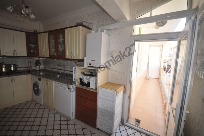 Satılık Kolejtepe Mahallesinde Çok Bakımlı 2+1 İçerden Isıyalıtımlı Daire